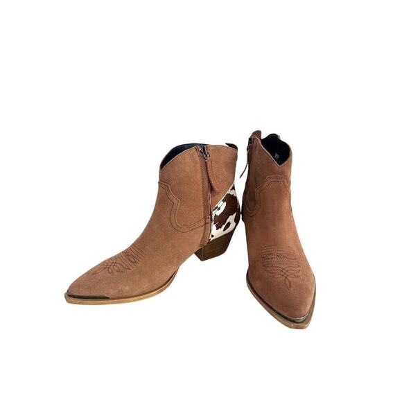 Dingo Women's Western Booties Buck The Rules Snip Toe Tan Size 8 Suede - Picture 2 of 13
